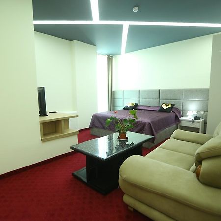 Hotel Vllaznia Shkoder Exterior photo