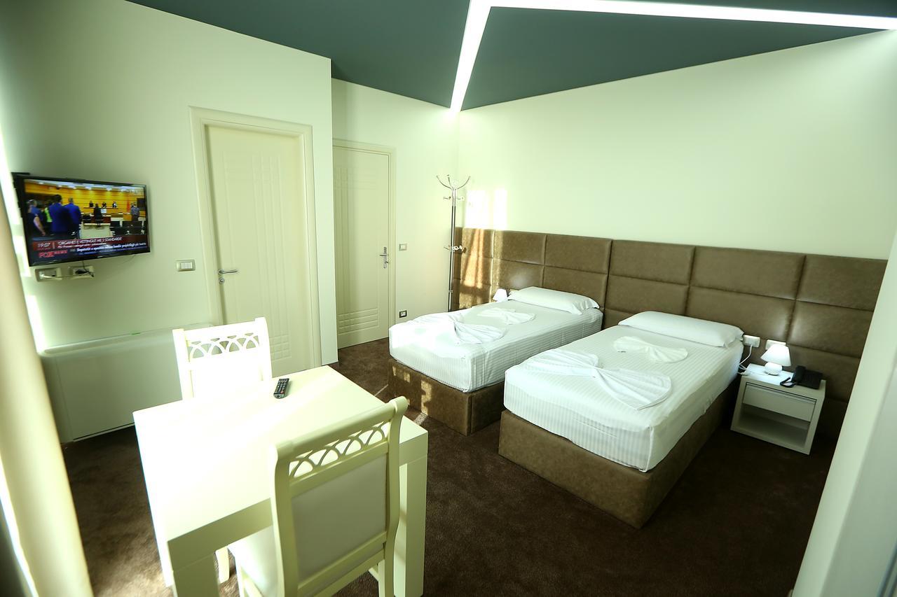 Hotel Vllaznia Shkoder Exterior photo