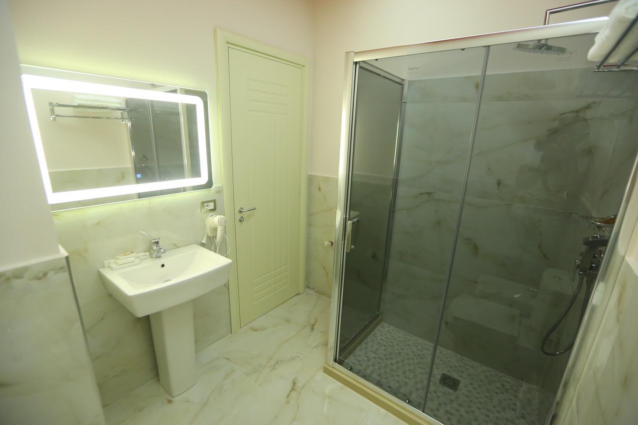 Hotel Vllaznia Shkoder Exterior photo